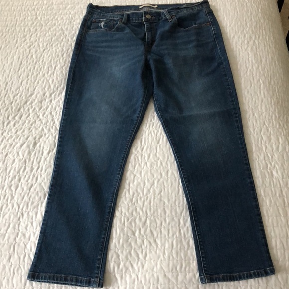 Levi’s Boyfriend Jeans - Picture 2 of 8